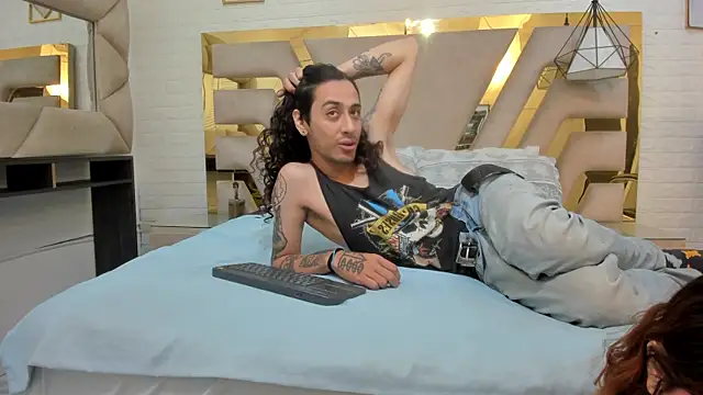 Snapshot of Goldentemptation_ chatting on April 2026 01:22:02 PM Goldentemptation online show from April 2026 01:22:02 PM