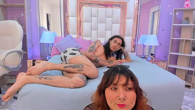 Snapshot of Goldentemptation_ chatting on May 2026 09:21:01 PM Goldentemptation online show from May 2026 09:21:01 PM