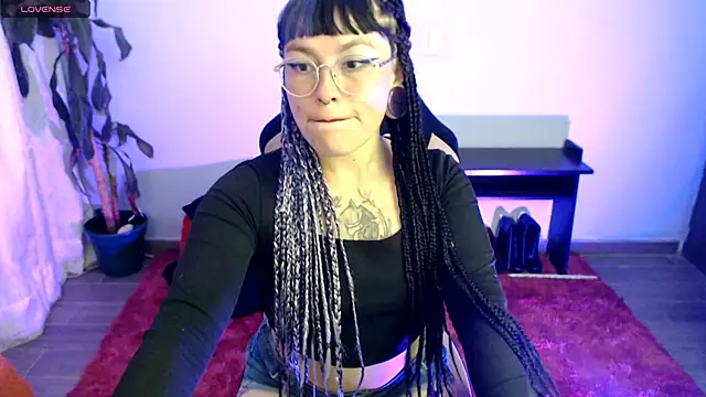 Snapshot of missfungi8 chatting on February 2026 01:21:02 AM missfungi8 online show from February 2026 01:21:02 AM