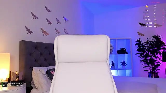 missvancouver online show from May 2026 11:11:02 PM