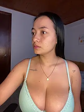 JulietaRiios online show from April 2026 07:22:01 PM