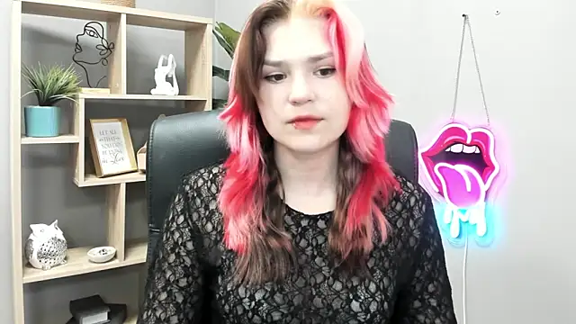 SweetLilyxo online show from June 2026 06:25:01 AM