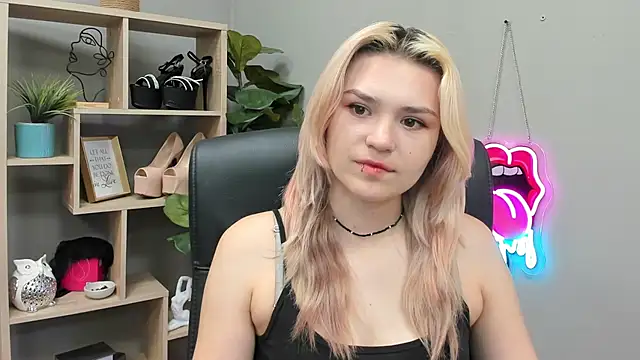 SweetLilyxo online show from July 2026 06:38:02 AM