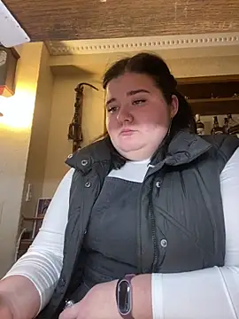 AngelKiras online show from February 2026 04:02:01 PM