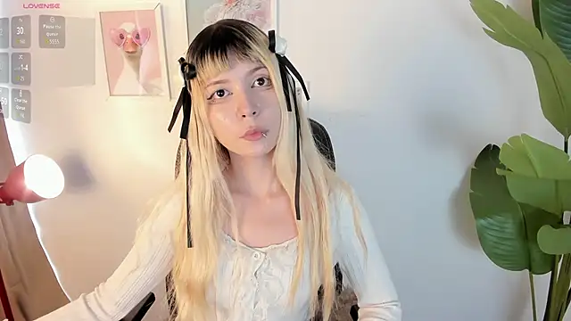 Laukyubey1 online show from May 2026 07:55:01 PM