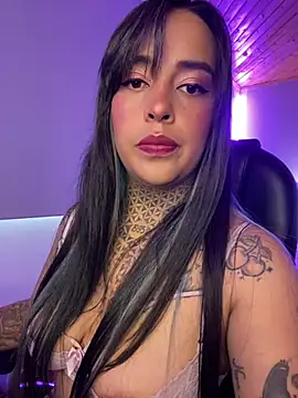 Annie Alicee online show from February 2026 02:01:02 PM