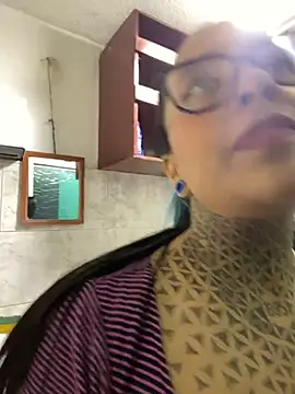 Annie Alicee online show from July 2026 02:28:01 AM