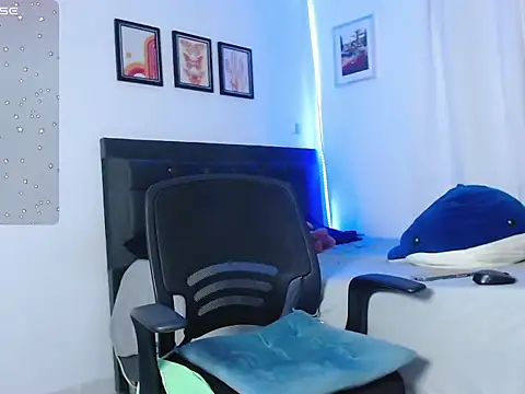 Snapshot of sebas_vexga9704 chatting on February 2026 01:13:01 AM sebas vexga9704 online show from February 2026 01:13:01 AM