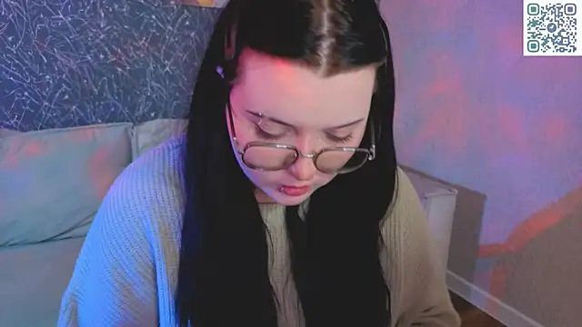 Kira G0ld online show from May 2026 01:10:02 AM
