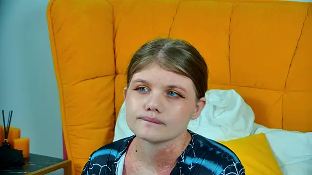 ChloeHalses online show from June 2026 05:11:02 PM