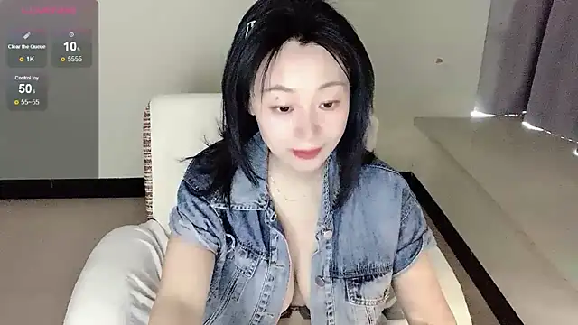 Sunny------ online show from May 2026 10:49:02 PM