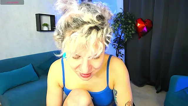 Snapshot of strip_dancer chatting on March 2026 01:40:02 AM strip dancer online show from March 2026 01:40:02 AM