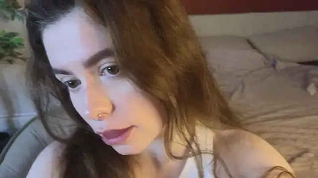 Snapshot of LovingWhisperr chatting on May 2026 01:03:01 AM LovingWhisperr online show from May 2026 01:03:01 AM
