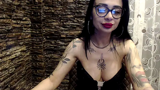 Snapshot of BrianaBloom chatting on April 2026 06:46:01 PM BrianaBloom online show from April 2026 06:46:01 PM