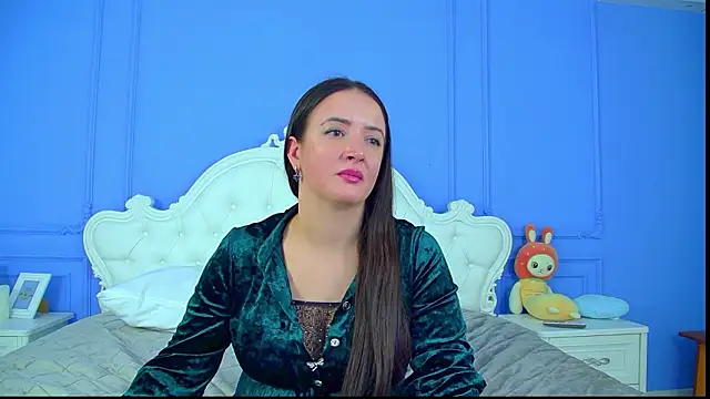 Snapshot of ElinaBellucci chatting on February 2026 07:25:02 AM ElinaBellucci online show from February 2026 07:25:02 AM