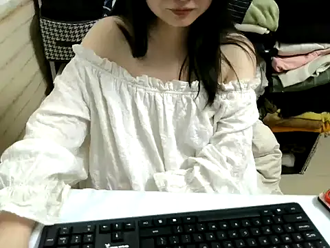 xiaoxiaowan11 online show from February 2026 07:42:02 AM