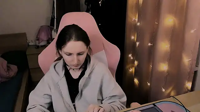 Onyxix online show from April 2026 08:06:02 PM