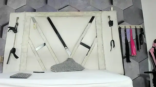 GoldenBoyM online show from March 2026 02:41:01 AM