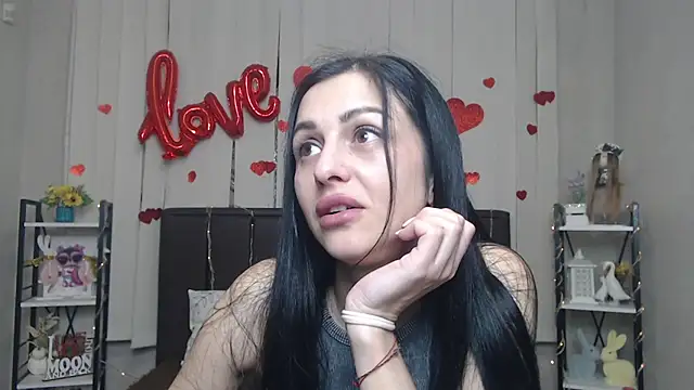 EvaClarkk online show from May 2026 05:45:01 AM