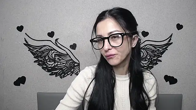 EvaClarkk online show from May 2026 05:47:01 AM
