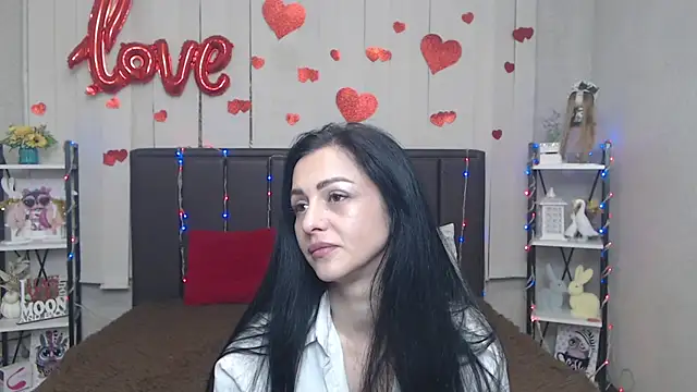 EvaClarkk online show from May 2026 05:20:02 PM