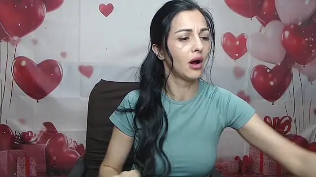 EvaClarkk online show from May 2026 05:15:02 AM