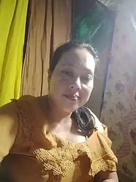 Snapshot of May_Bombs chatting on February 2026 11:56:01 PM May Bombs online show from February 2026 11:56:01 PM