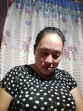 Snapshot of May_Bombs chatting on March 2026 06:06:01 AM May Bombs online show from March 2026 06:06:01 AM