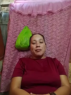 Snapshot of May_Bombs chatting on March 2026 05:02:02 AM May Bombs online show from March 2026 05:02:02 AM