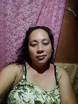 Snapshot of May_Bombs chatting on March 2026 07:58:01 PM May Bombs online show from March 2026 07:58:01 PM