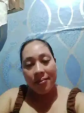 Snapshot of May_Bombs chatting on April 2026 12:31:01 AM May Bombs online show from April 2026 12:31:01 AM