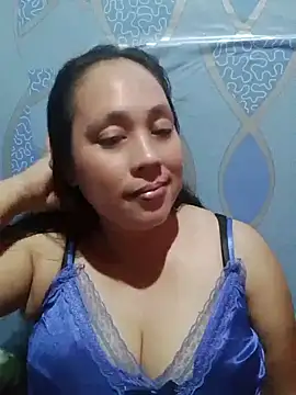 Snapshot of May_Bombs chatting on April 2026 12:24:01 PM May Bombs online show from April 2026 12:24:01 PM