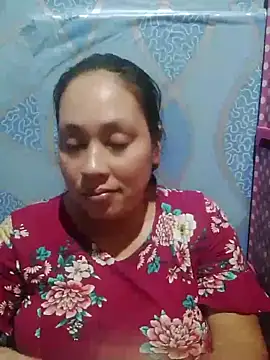 Snapshot of May_Bombs chatting on April 2026 12:49:01 PM May Bombs online show from April 2026 12:49:01 PM