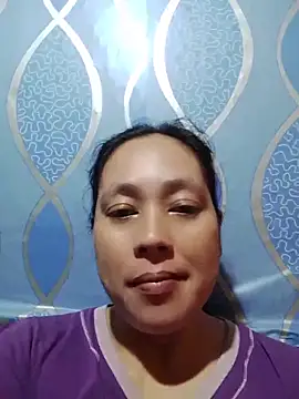 Snapshot of May_Bombs chatting on April 2026 11:10:01 PM May Bombs online show from April 2026 11:10:01 PM