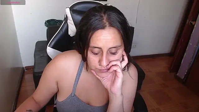 Snapshot of MeliisaRobers chatting on February 2026 03:13:02 PM MeliisaRobers online show from February 2026 03:13:02 PM