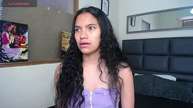 Julieta Parker online show from July 2026 07:53:01 PM