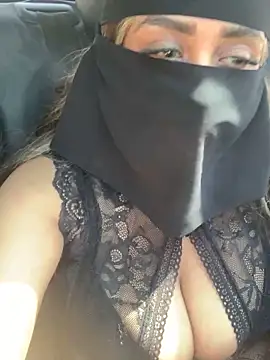 Snapshot of Arab_Honey chatting on May 2026 08:22:01 AM Arab Honey online show from May 2026 08:22:01 AM