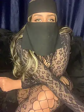 Snapshot of Arab_Honey chatting on June 2026 07:01:01 PM Arab Honey online show from June 2026 07:01:01 PM