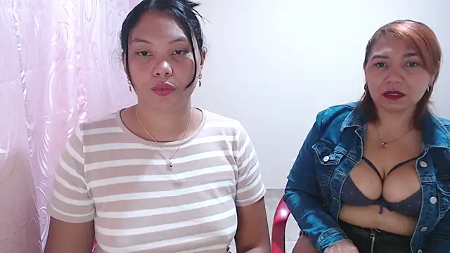 dannamomcerratt online show from March 2026 02:15:02 AM