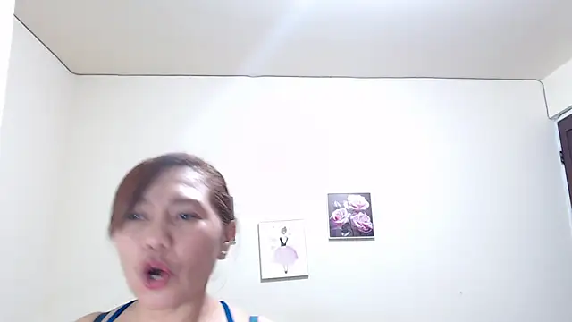 dannamomcerratt online show from May 2026 05:24:01 AM