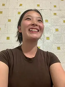 Snapshot of Suzu_xx01 chatting on May 2026 02:57:01 PM Suzu xx01 online show from May 2026 02:57:01 PM