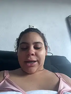 Adriputinha online show from May 2026 07:43:02 PM