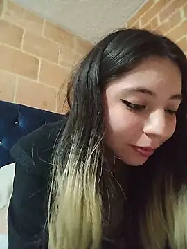 Snapshot of Romy_na chatting on February 2026 12:44:01 AM Romy na online show from February 2026 12:44:01 AM