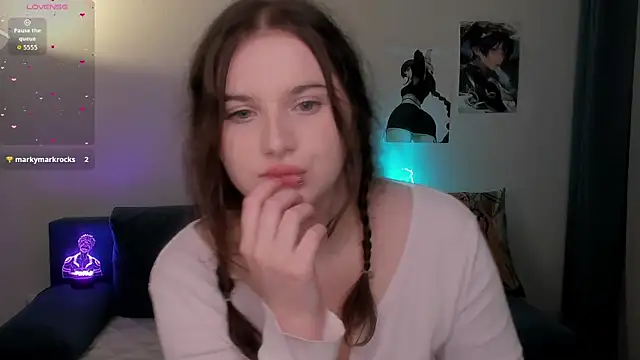 chloe dashh online show from February 2026 08:12:02 PM