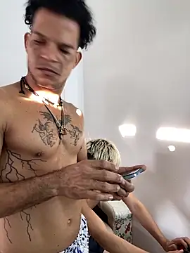 MaxyRyan online show from April 2026 12:03:02 PM