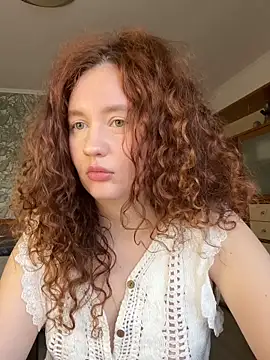 Snapshot of Anna__Desire chatting on February 2026 06:50:01 AM Anna Desire online show from February 2026 06:50:01 AM