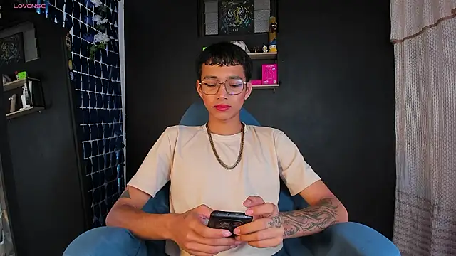  Josh Moon  online show from March 2026 05:19:01 PM