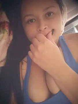 Snapshot of brunaahot chatting on June 2026 06:10:02 PM brunaahot online show from June 2026 06:10:02 PM