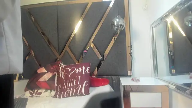 Maggyx online show from July 2026 01:50:02 PM