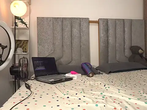 Snapshot of Tallgooddes chatting on February 2026 12:59:02 PM Tallgooddes online show from February 2026 12:59:02 PM